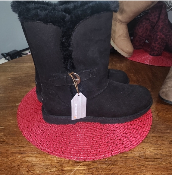 🍂🍁Nwt MAKALU WINTER BOOTS SIZE 10 - Picture 1 of 6